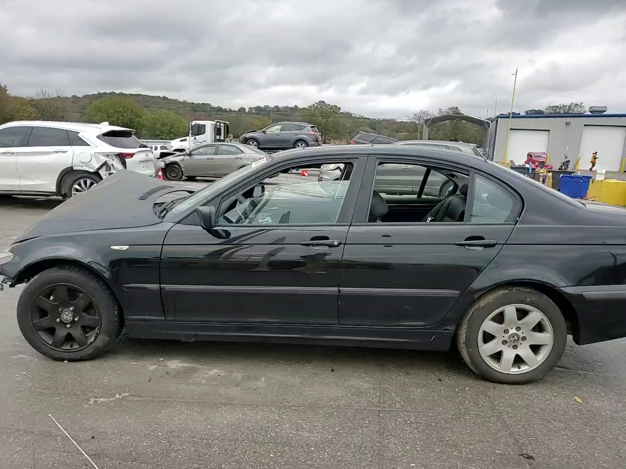 Фото: WBAEV33442KL71562