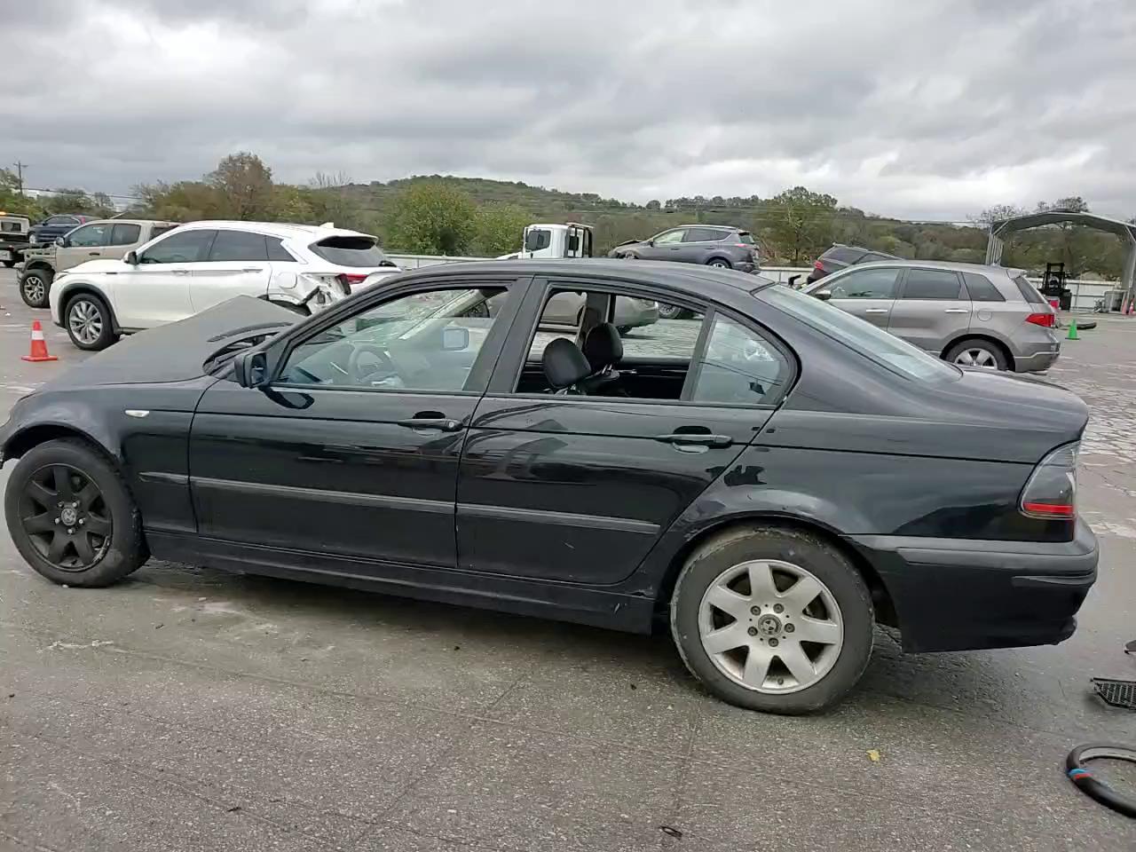 Фото: WBAEV33442KL71562