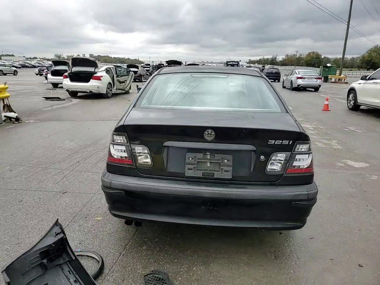 Фото: WBAEV33442KL71562