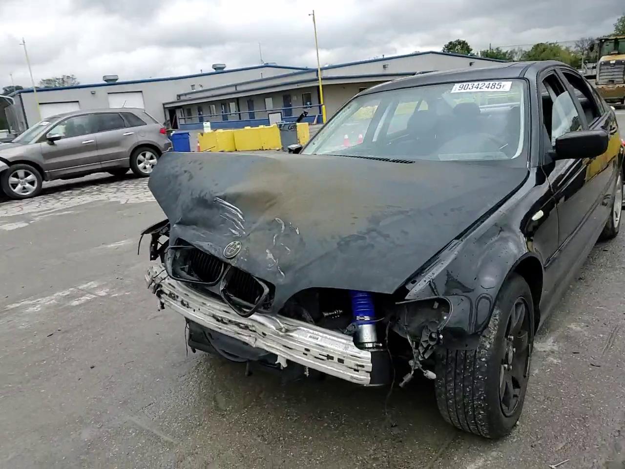 Фото: WBAEV33442KL71562