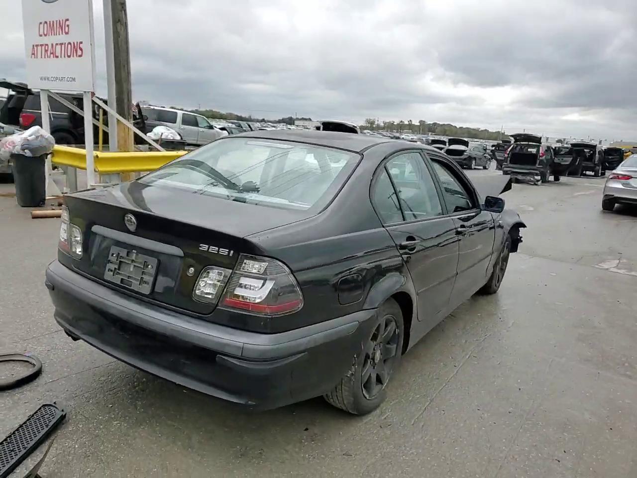 Фото: WBAEV33442KL71562