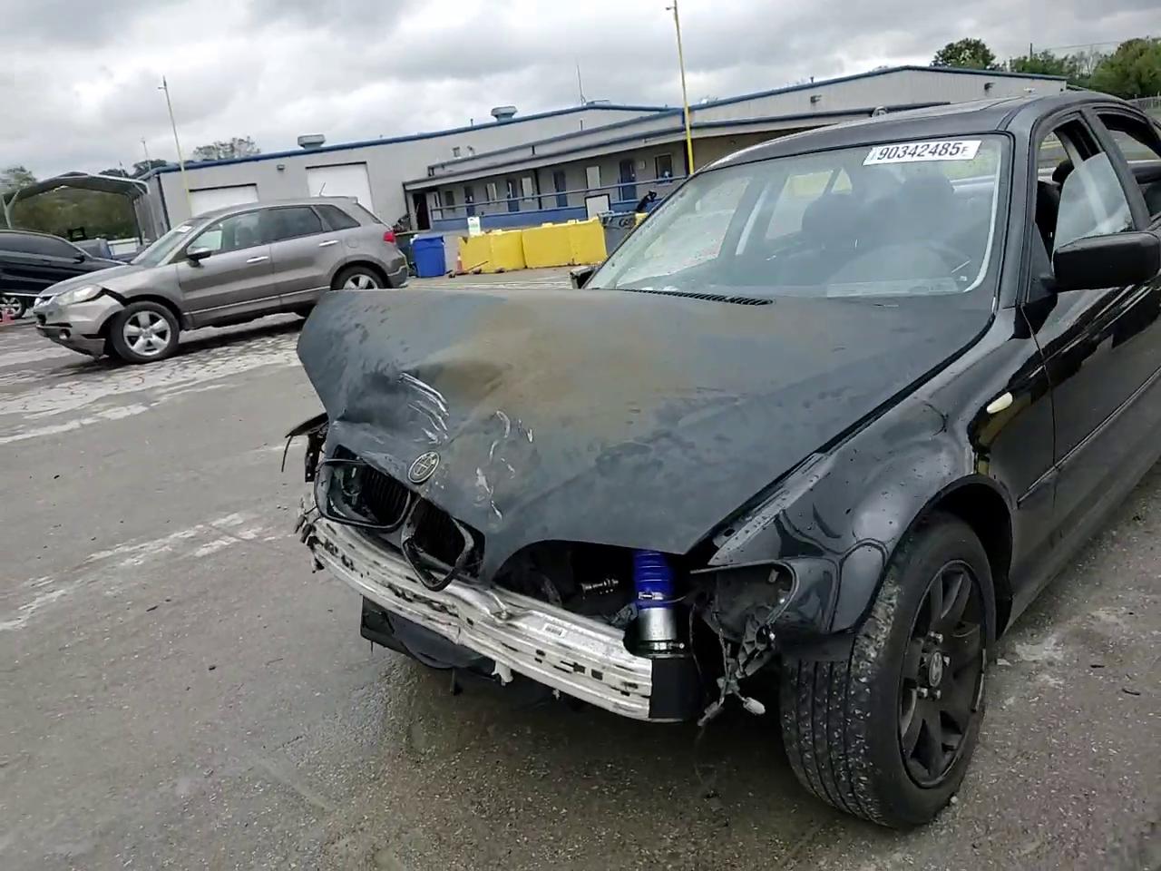 Фото: WBAEV33442KL71562