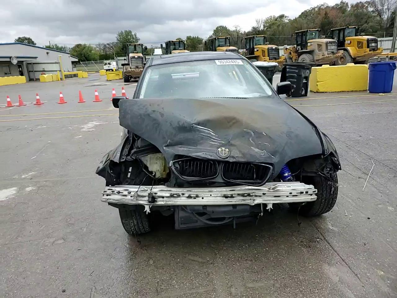 Фото: WBAEV33442KL71562