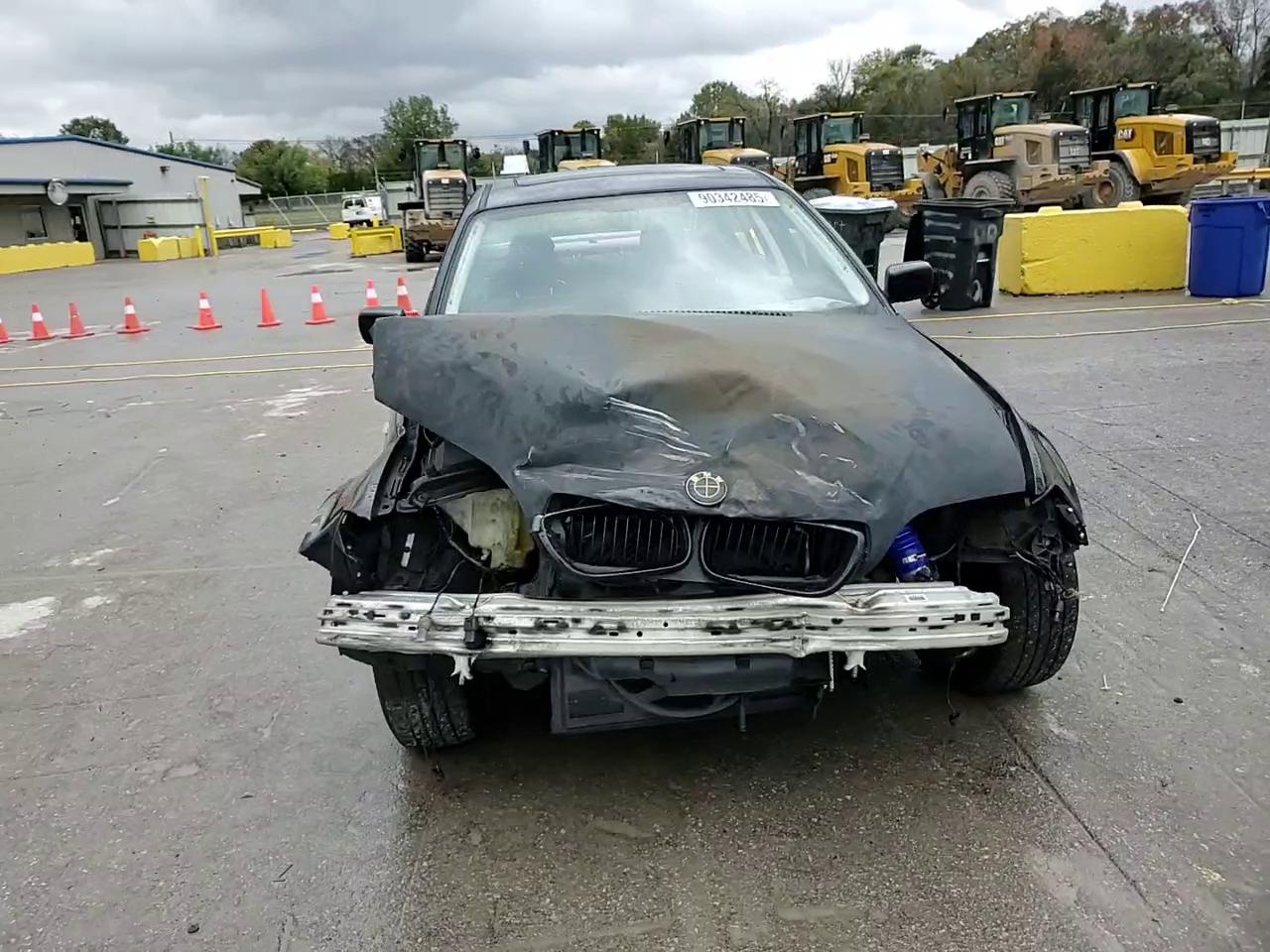 Фото: WBAEV33442KL71562