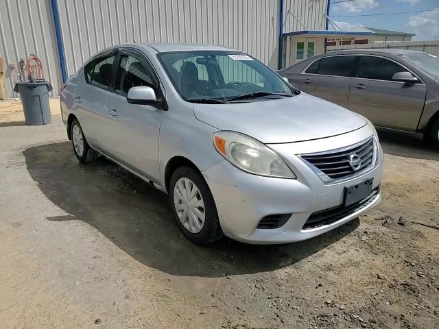 2012 Nissan Versa S VIN: 3N1CN7AP5CL824704 Lot: 85350925