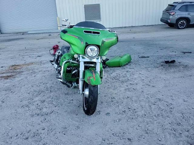 2015 Harley-Davidson Flhx Street Glide VIN: 1HD1KBM17FB609255 Lot: 89482565