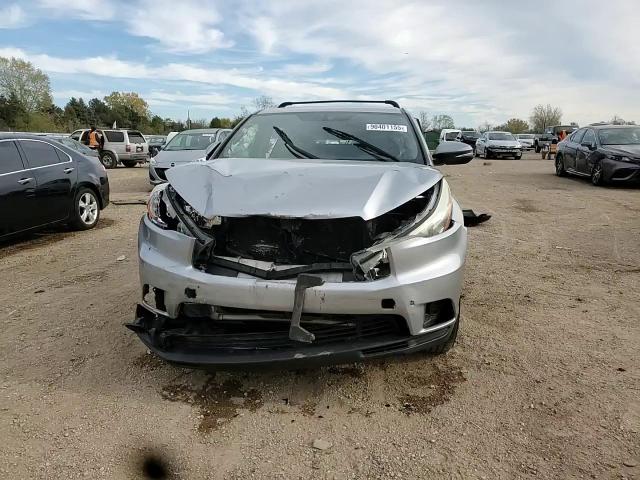 2015 Toyota Highlander Le VIN: 5TDBKRFH1FS117502 Lot: 90401155