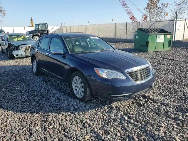 2013 Chrysler 200 Limited VIN: 1C3CCBCG9DN747053 Lot: 90680085