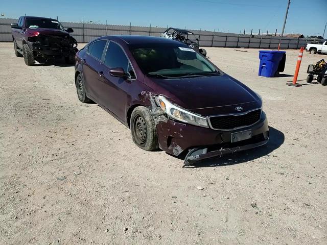 2018 Kia Forte Lx VIN: 3KPFK4A75JE260376 Lot: 82760905