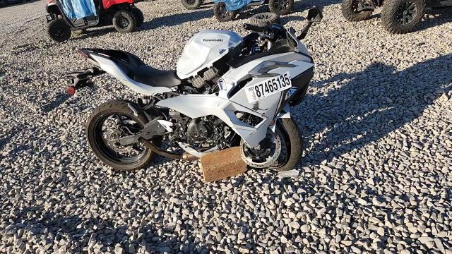 2025 Kawasaki Ex500 VIN: ML5EXGG15SDA49406 Lot: 87465135