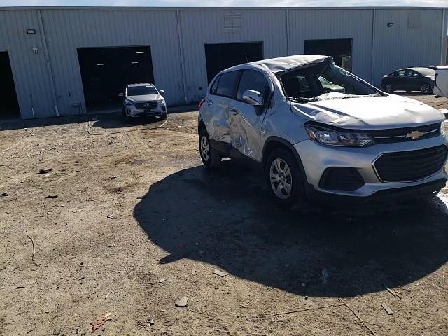 2019 Chevrolet Trax Ls VIN: 3GNCJKSB2KL124479 Lot: 89870245