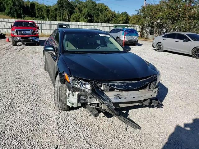 2018 Toyota Camry L VIN: 4T1B11HK7JU672886 Lot: 85563805