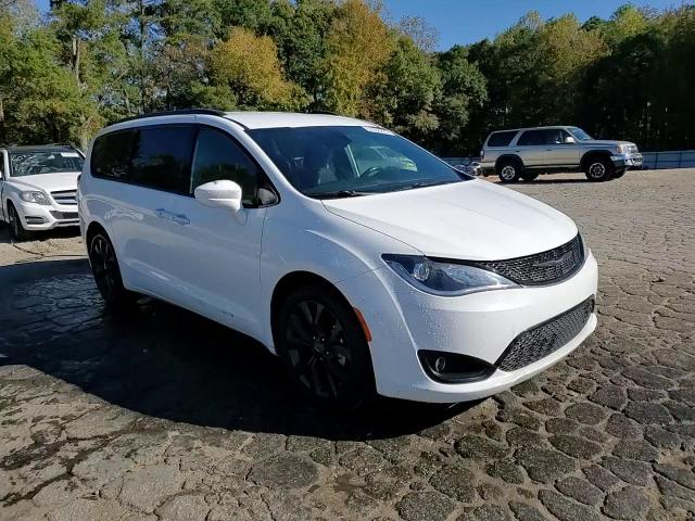 2019 Chrysler Pacifica Touring Plus VIN: 2C4RC1FG0KR593571 Lot: 87088225