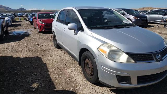 2008 Nissan Versa S VIN: 3N1BC11E48L361555 Lot: 81988525