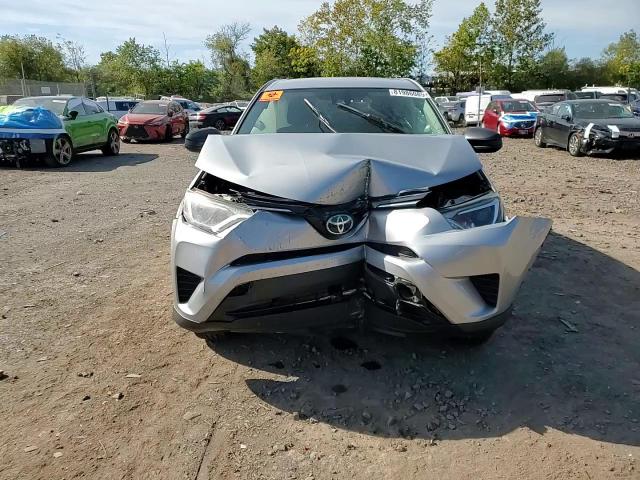 2018 Toyota Rav4 Le VIN: 2T3BFREV5JW855273 Lot: 81986085