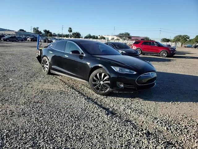2013 Tesla Model S VIN: 5YJSA1DP9DFP17605 Lot: 82552435