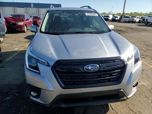 2023 Subaru Forester Premium VIN: JF2SKADC4PH487634 Lot: 82295885