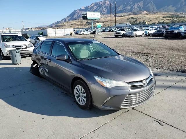 2016 Toyota Camry Le VIN: 4T4BF1FK3GR558029 Lot: 85532355