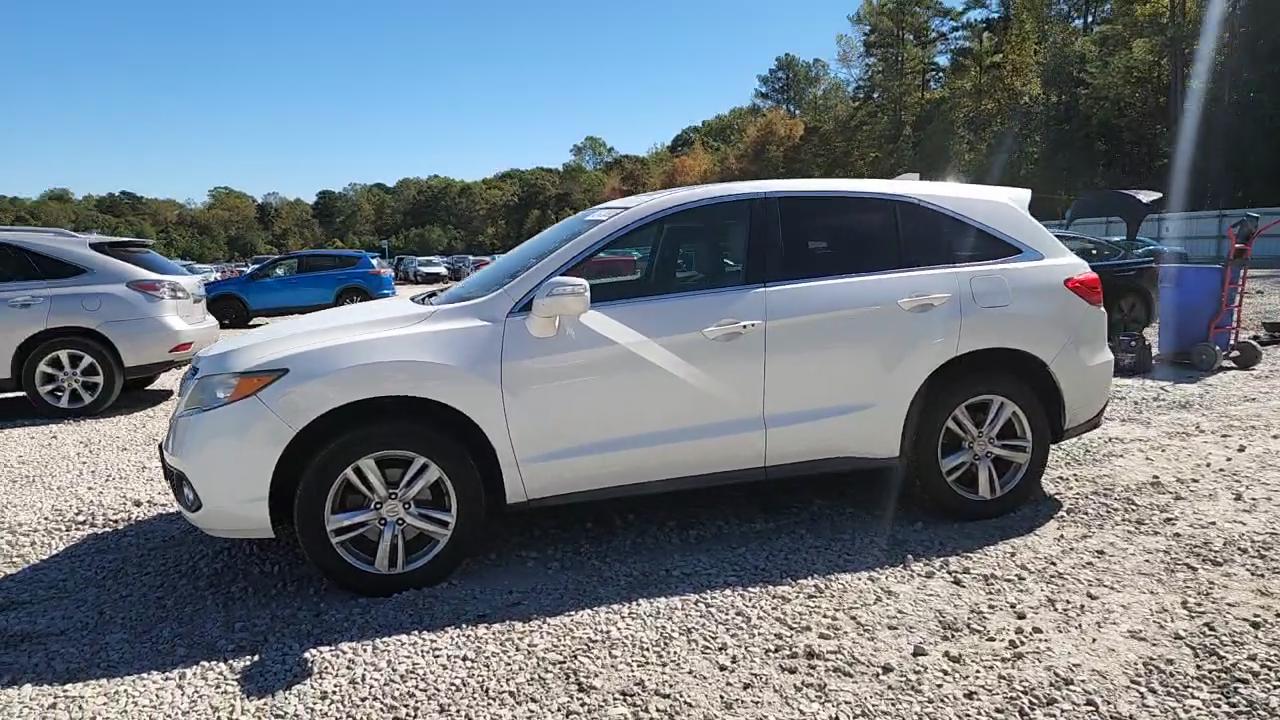 Фото: 5J8TB4H54EL001383