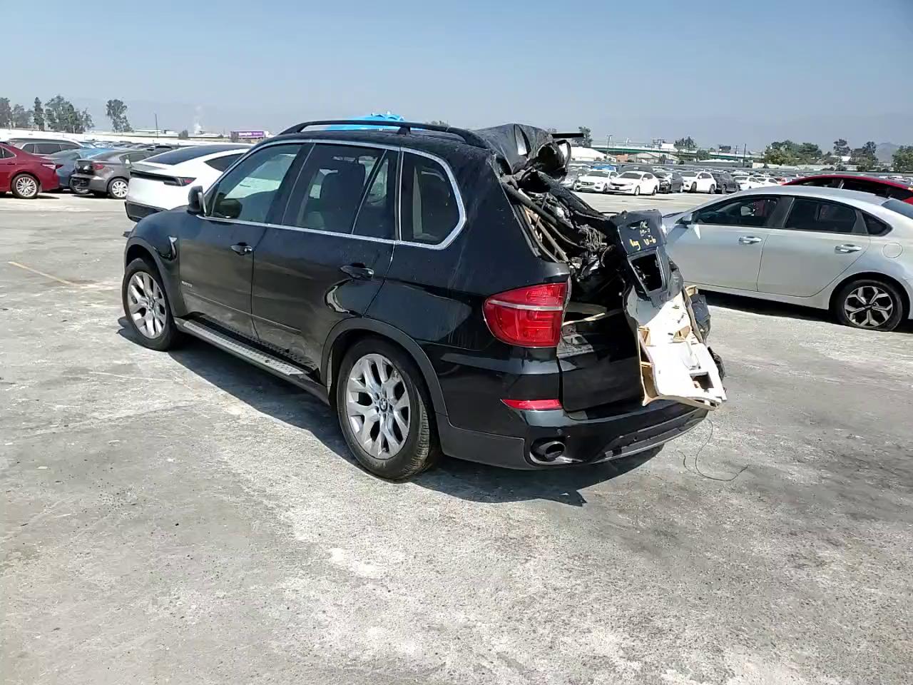 Фото: 5UXZV4C58D0E00368