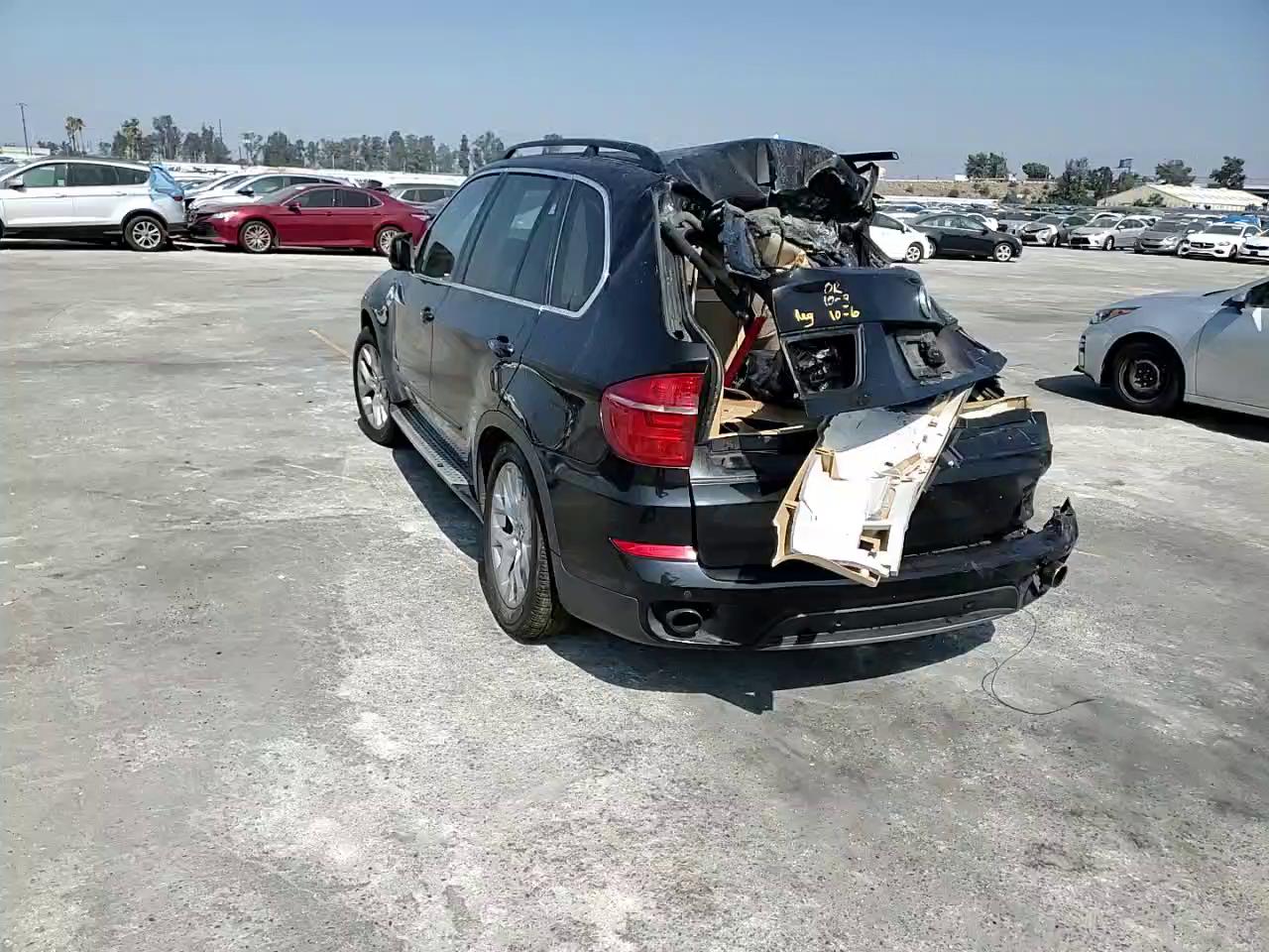 Фото: 5UXZV4C58D0E00368