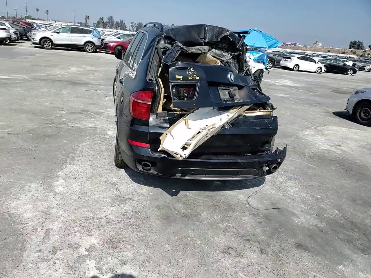 Фото: 5UXZV4C58D0E00368