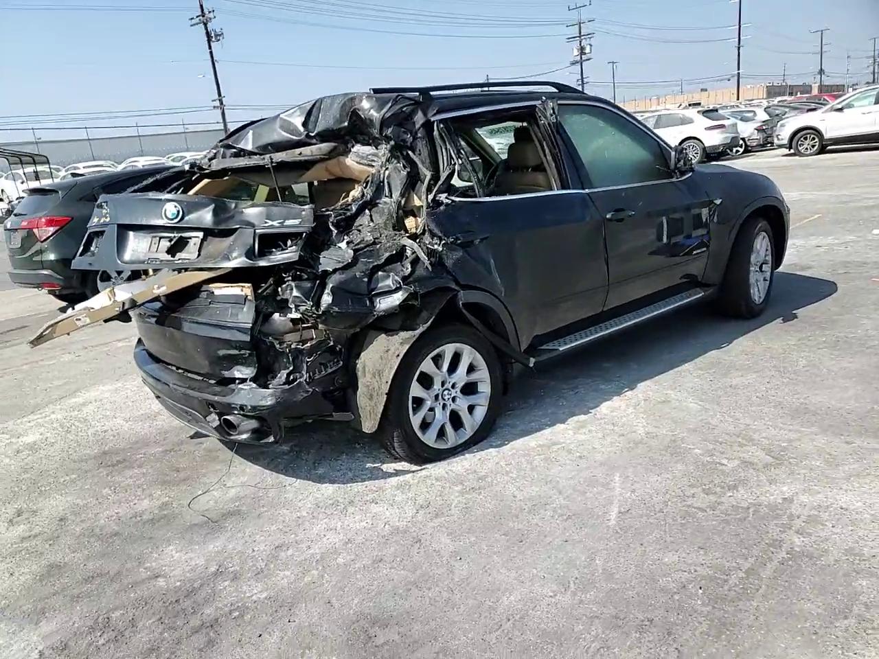 Фото: 5UXZV4C58D0E00368