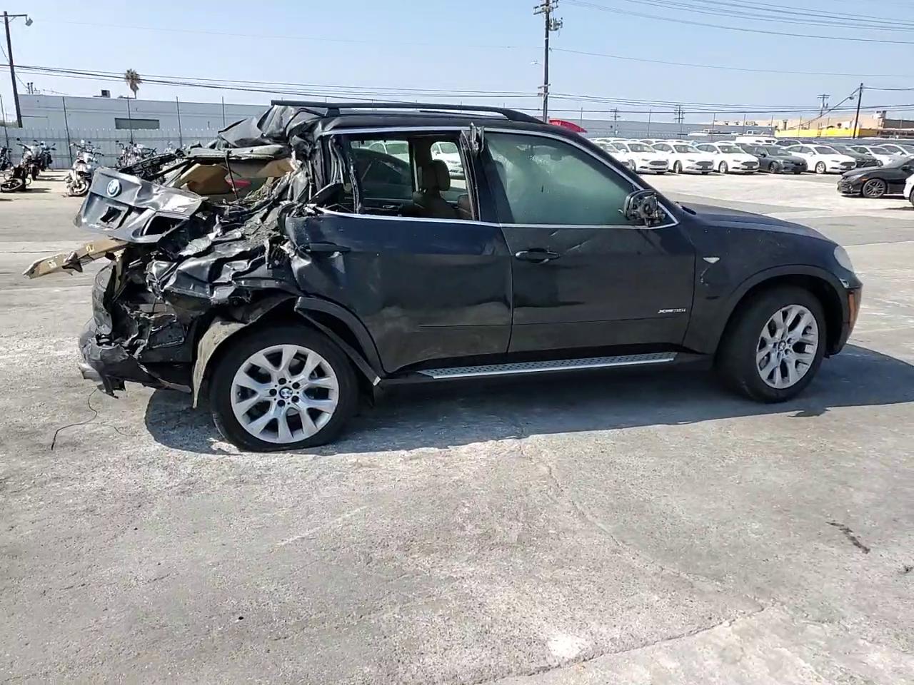 Фото: 5UXZV4C58D0E00368