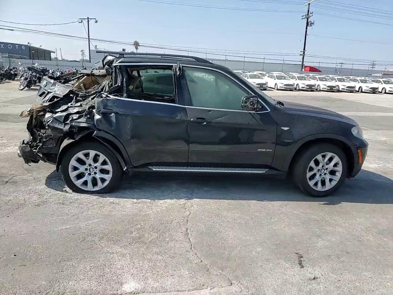 Фото: 5UXZV4C58D0E00368