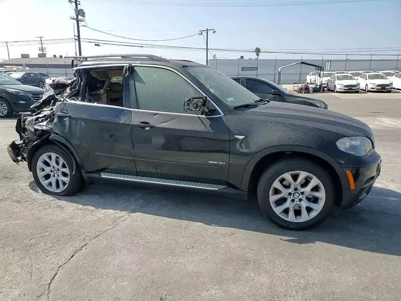 Фото: 5UXZV4C58D0E00368