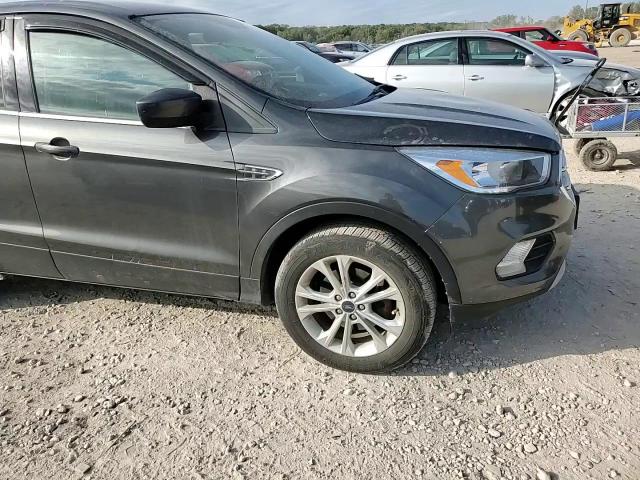 2017 Ford Escape Se VIN: 1FMCU0GD6HUE23563 Lot: 82324525