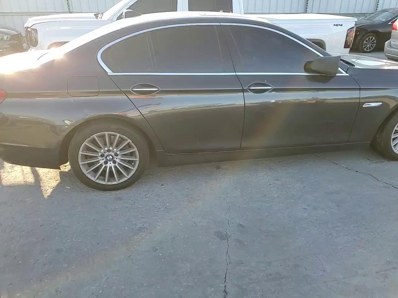 Фото: WBAFR7C53BC266997