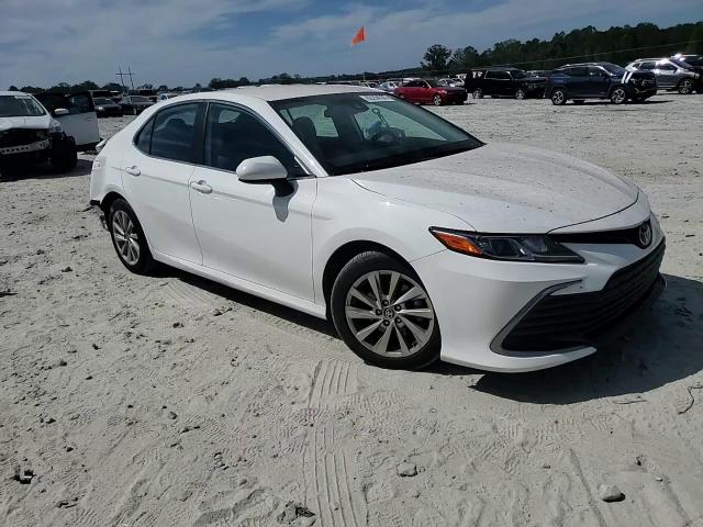 2022 Toyota Camry Le VIN: 4T1C11AK4NU499493 Lot: 82254335