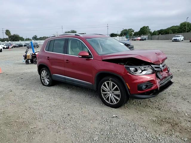 2016 Volkswagen Tiguan S VIN: WVGAV7AX6GW074472 Lot: 82182265