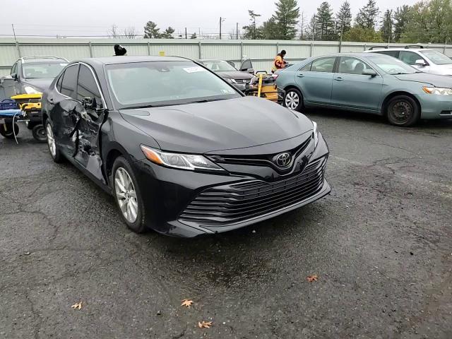2018 Toyota Camry L VIN: JTNB11HK3J3004797 Lot: 86634815