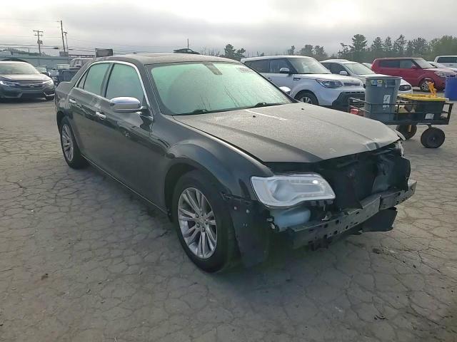 2017 Chrysler 300C VIN: 2C3CCAEG4HH596533 Lot: 82302535