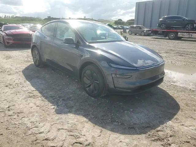 2026 Tesla Model Y VIN: 7SAYGDEE3TA389068 Lot: 90773585