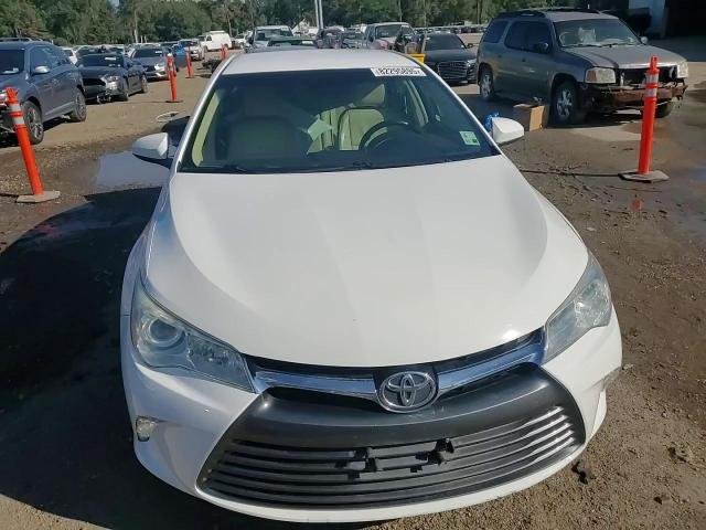 2016 Toyota Camry Le VIN: 4T4BF1FK9GR544930 Lot: 82295895