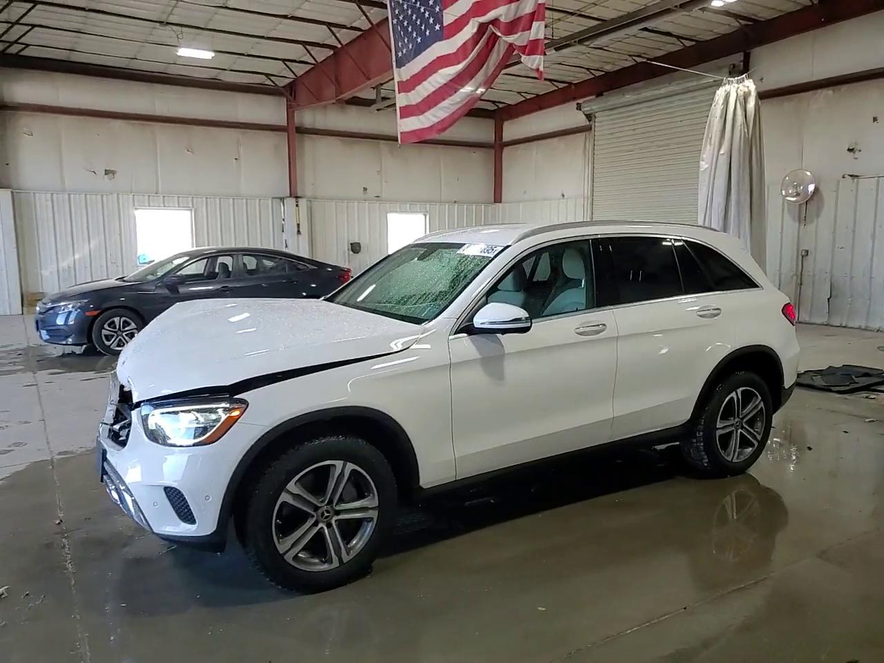 Фото: WDC0G8EBXLF745581