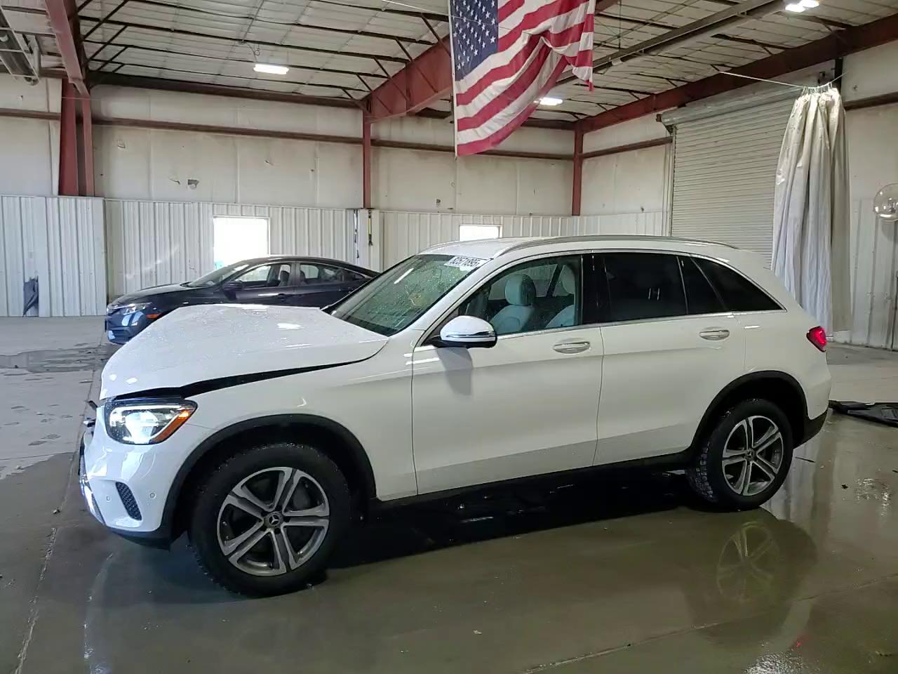 Фото: WDC0G8EBXLF745581