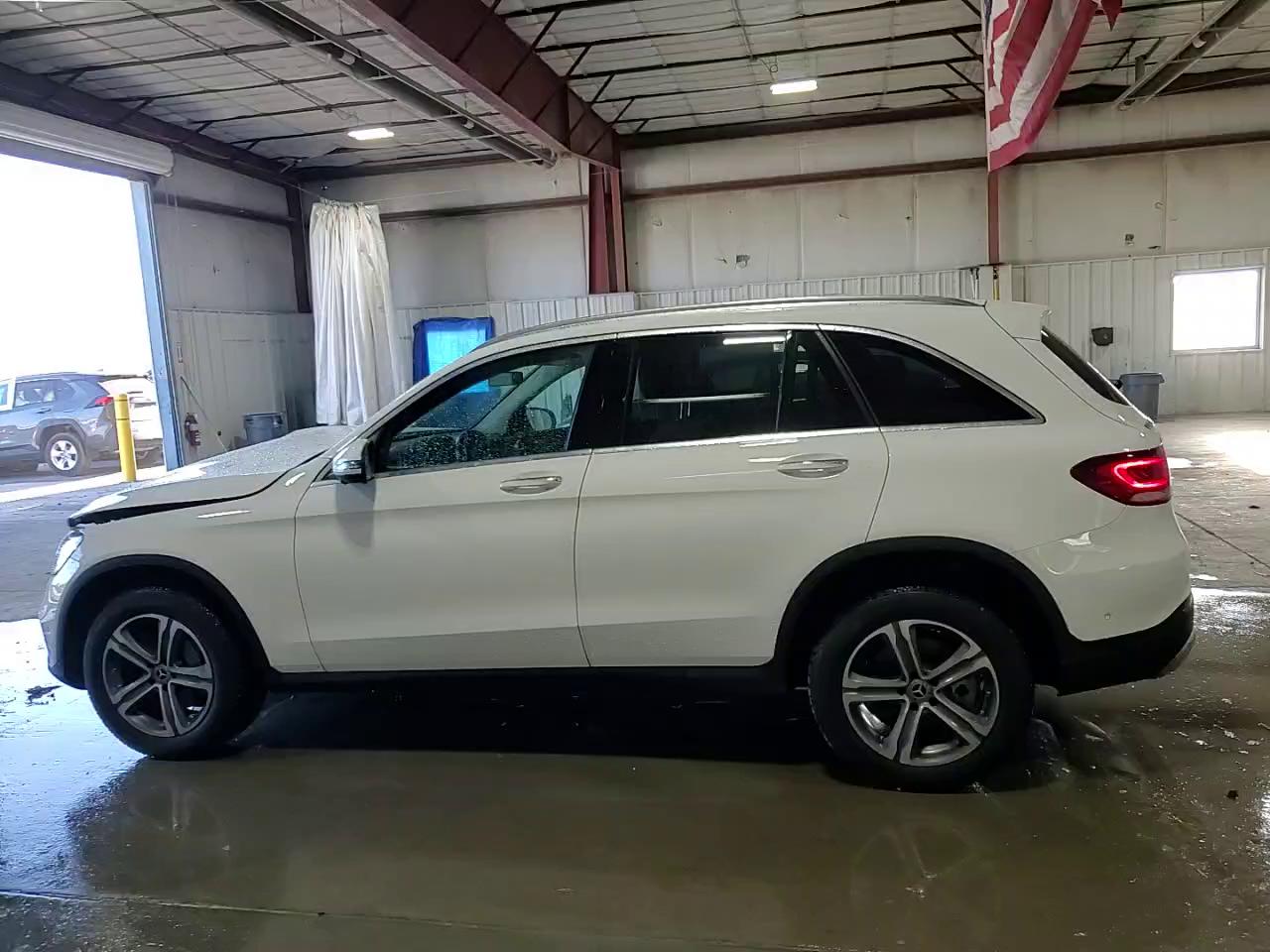 Фото: WDC0G8EBXLF745581