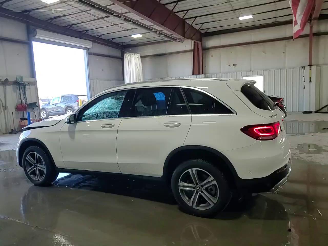 Фото: WDC0G8EBXLF745581