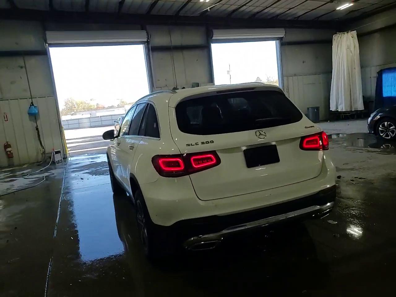 Фото: WDC0G8EBXLF745581