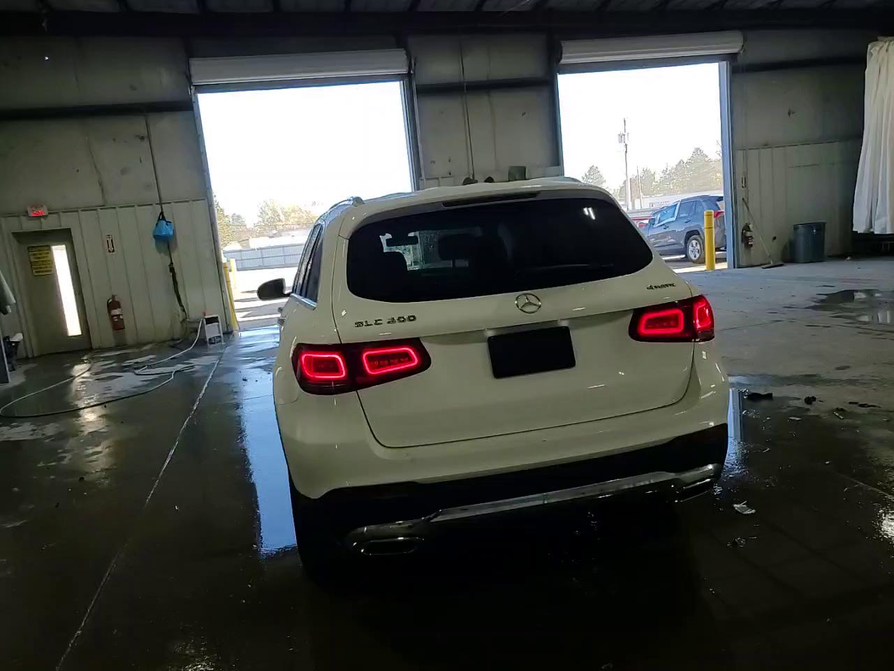 Фото: WDC0G8EBXLF745581