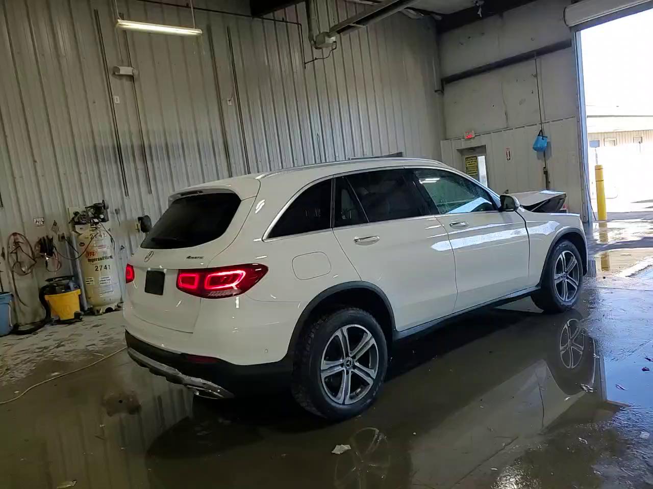 Фото: WDC0G8EBXLF745581