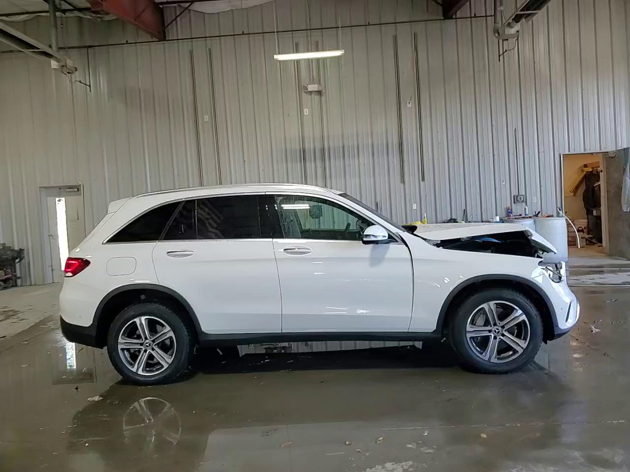 Фото: WDC0G8EBXLF745581