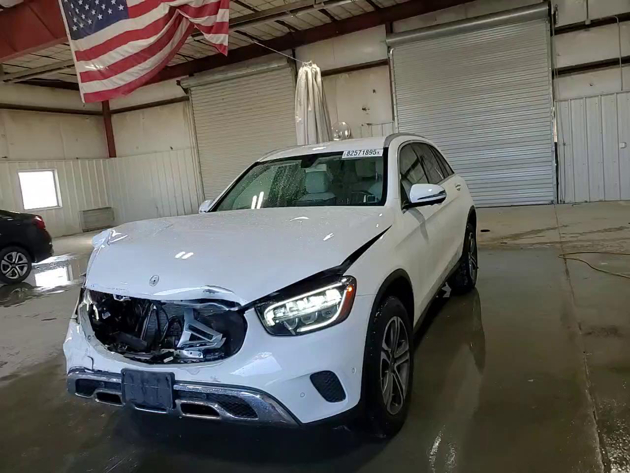 Фото: WDC0G8EBXLF745581