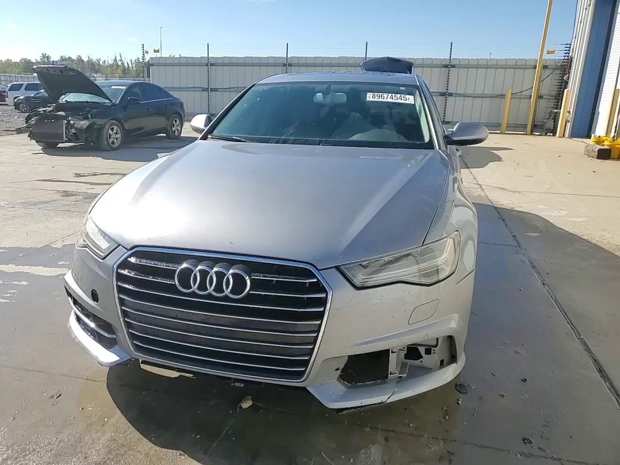 Фото: WAUFGAFC2GN073670