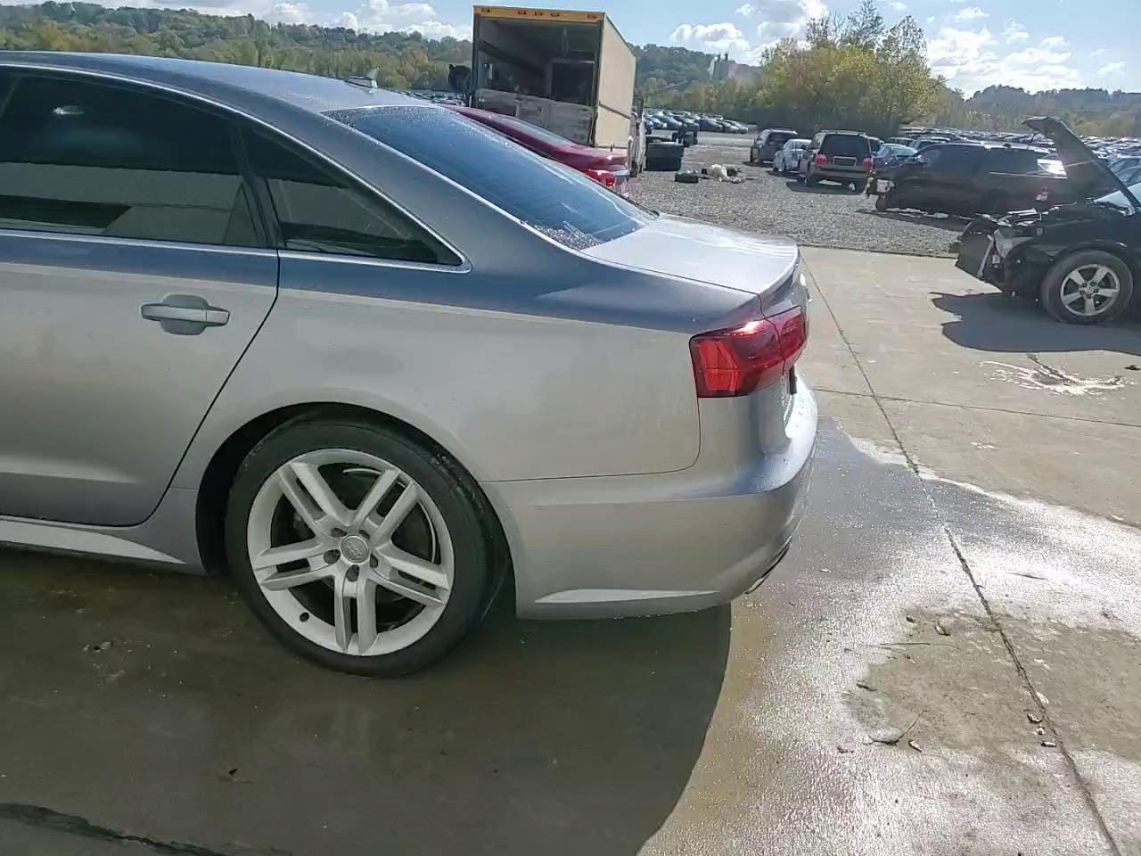 Фото: WAUFGAFC2GN073670