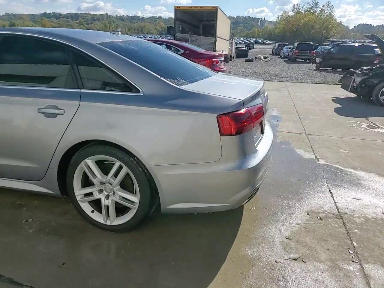 Фото: WAUFGAFC2GN073670